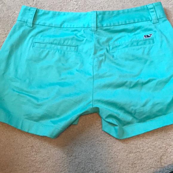 Turquoise Vineyard Vines khaki shorts - Picture 3 of 3
